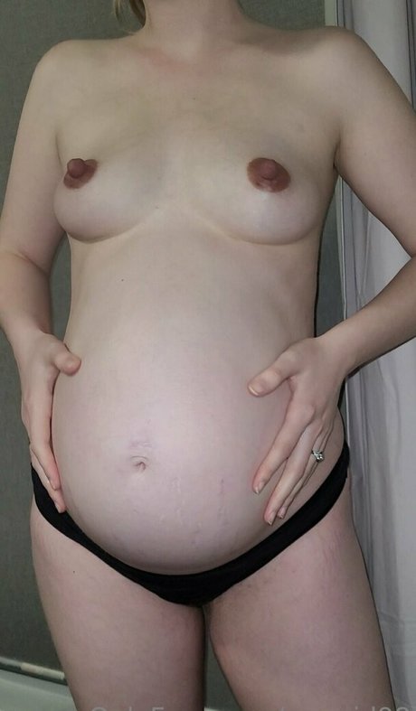 mmaid98 porn actress photo