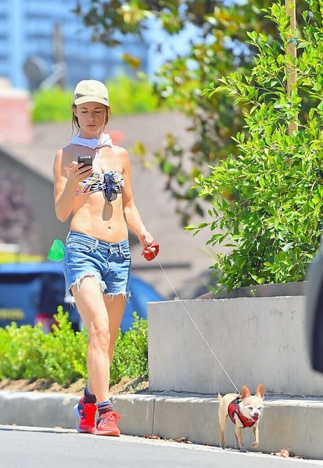 Juliette Lewis modelo sexy foto