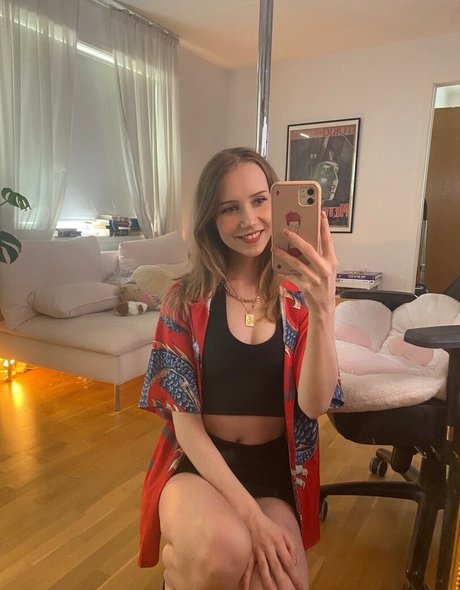 Apollolol star du porno adulte des photos