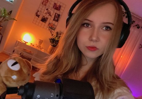 Apollolol modèle de sexe archive