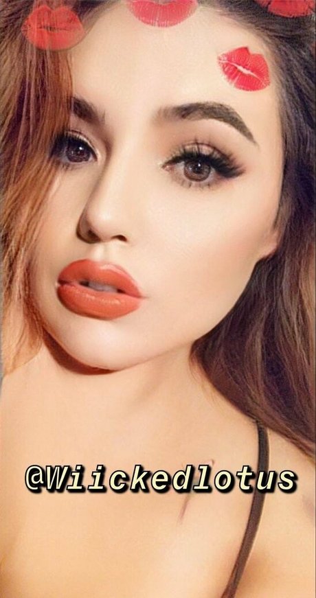 wiickedlotus modelo fotos