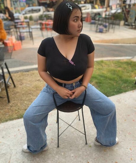 Phiromya Pangyouk sex pornstar photos
