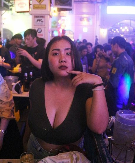 Phiromya Pangyouk hd pornstar photo