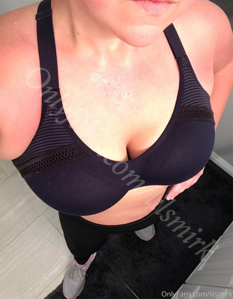 lilsmirk modelo hd galerías