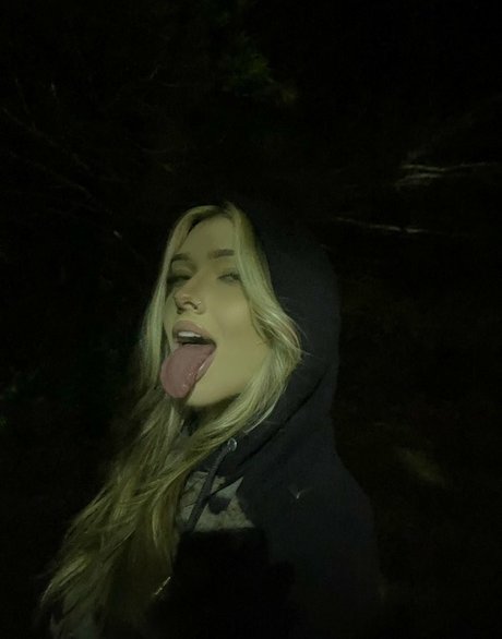 Ohkailno arte modelo galerías