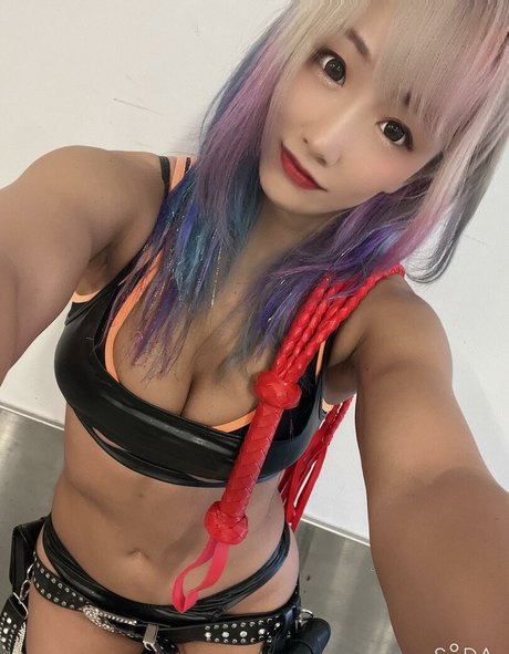 WomenJoshi modèle parfait des photos