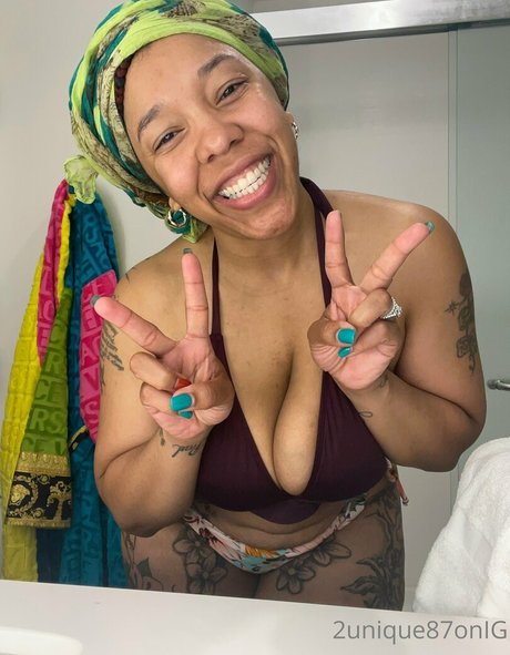 unique87nutting naked pornstar pic