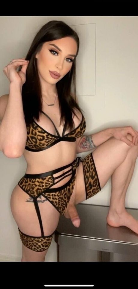 Stellasamore bonita actriz foto