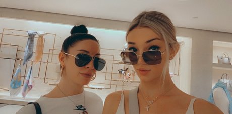 Stellasamore modelo desnuda imágenes