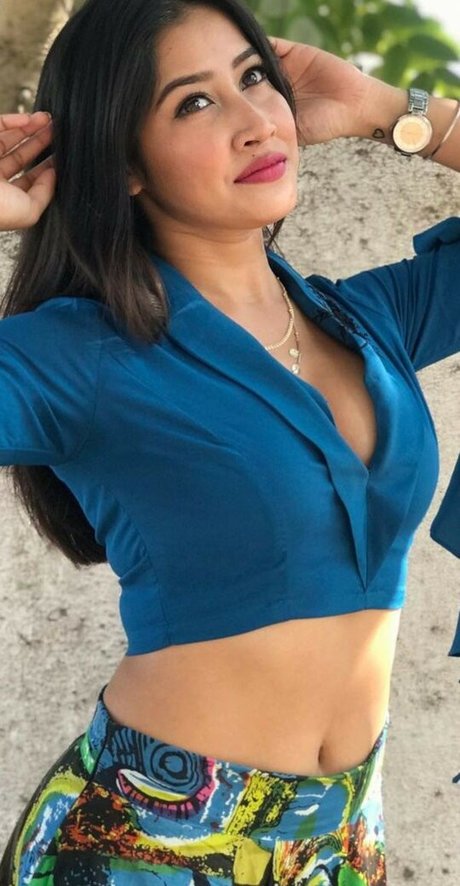 Sofia Ansari modelo de alta definición archivo