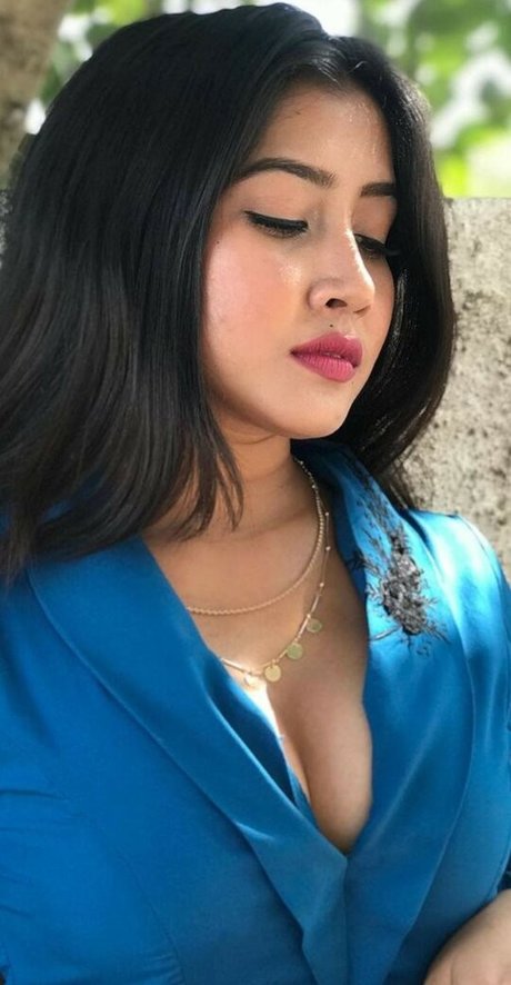 Sofia Ansari modèle chaud des photos