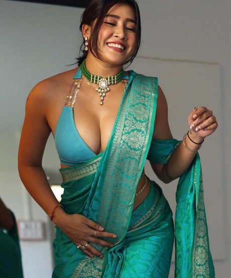 Sofia Ansari estrella porno agradable archivo