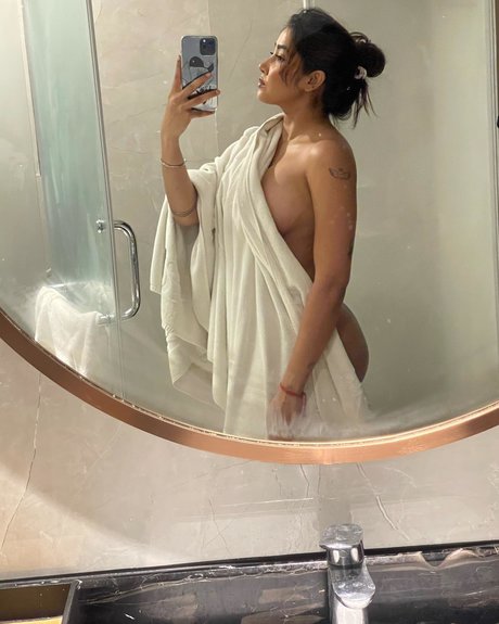 Sofia Ansari nice actress pic