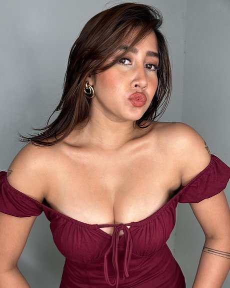 Sofia Ansari libre de estrellas galería