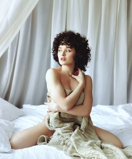 Taliyamilano hermosa actriz imágenes