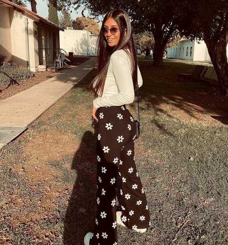 Shahar Halaf estrella porno de arte imágenes