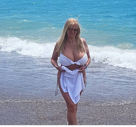 Beata Stanczak erotic actress photo
