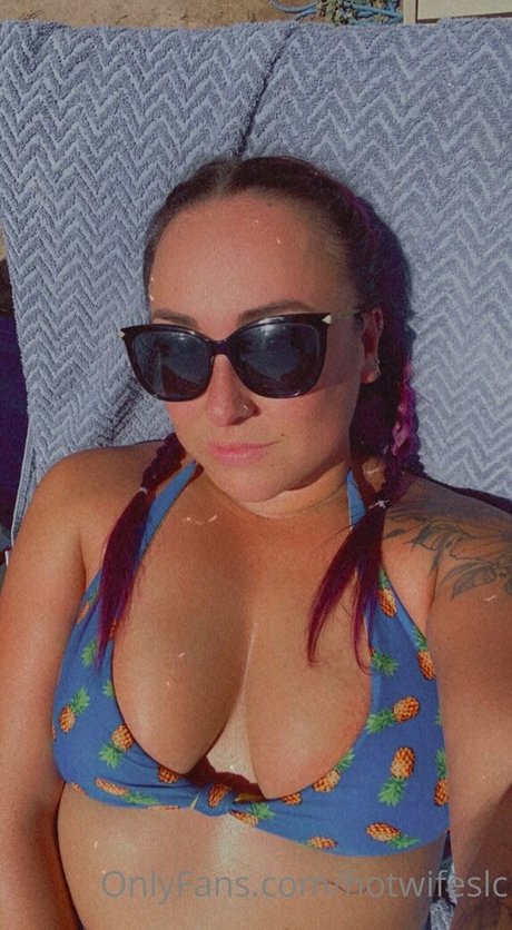 hotwifeslc hd pornstar picture