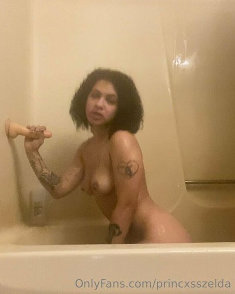 princxsszelda pornstar naked image