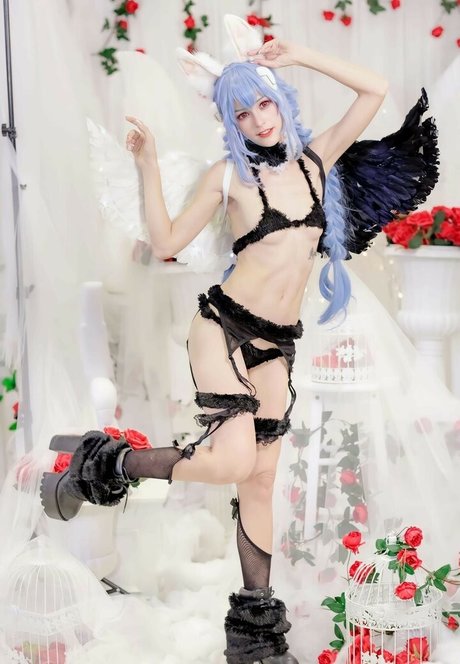 Naughtydemibear estrella adulta archivo