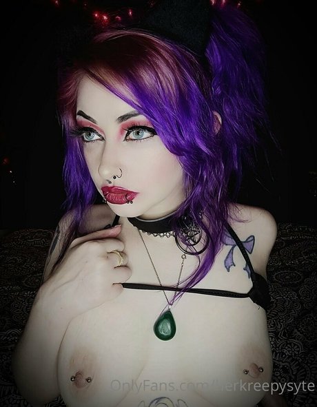 herkreepysyte actriz sexual foto