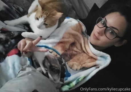 kyliecupcake art modèle galerie