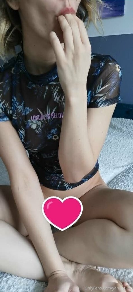 yanajuicy étoile érotique galerie