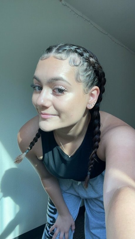 haleighsummers18 nice model picture