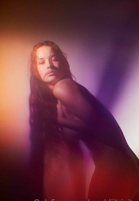 Maddii Sutton naked star archive