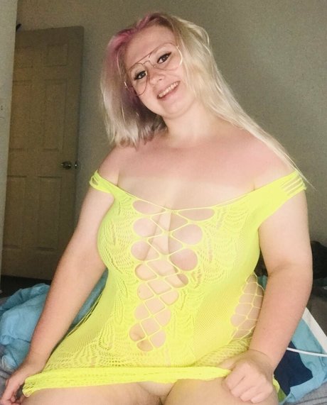 freeknockers420 actrice érotique photo