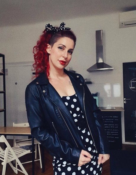 larraphoenix actriz libre foto