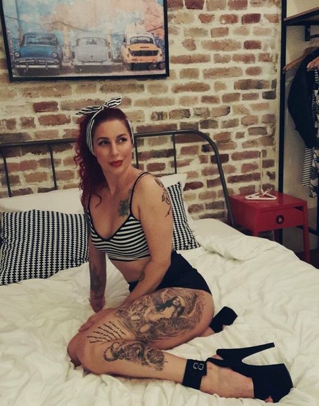 larraphoenix modèle joli image