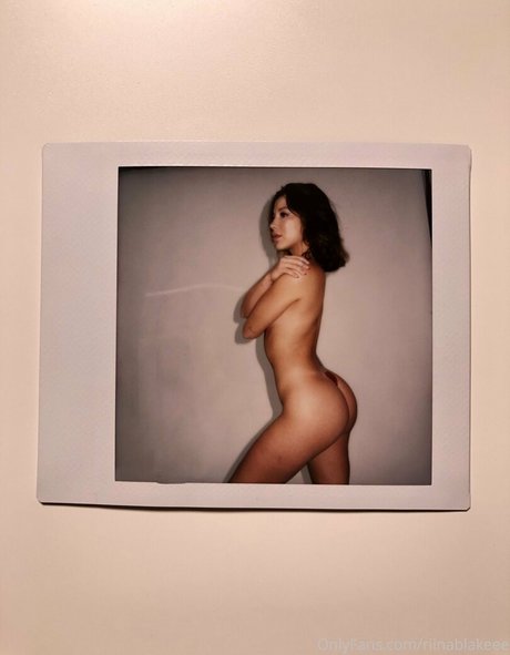 riinablakeee Miniatura