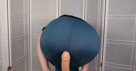 ellieidolfemdom modelo libre fotos