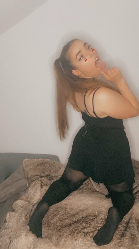 Serenewaifu actrice libre photos