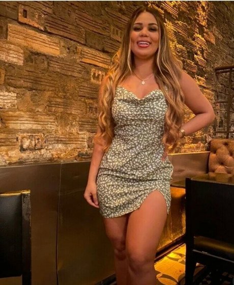 Geiciane Costa modelo atractivo archivo