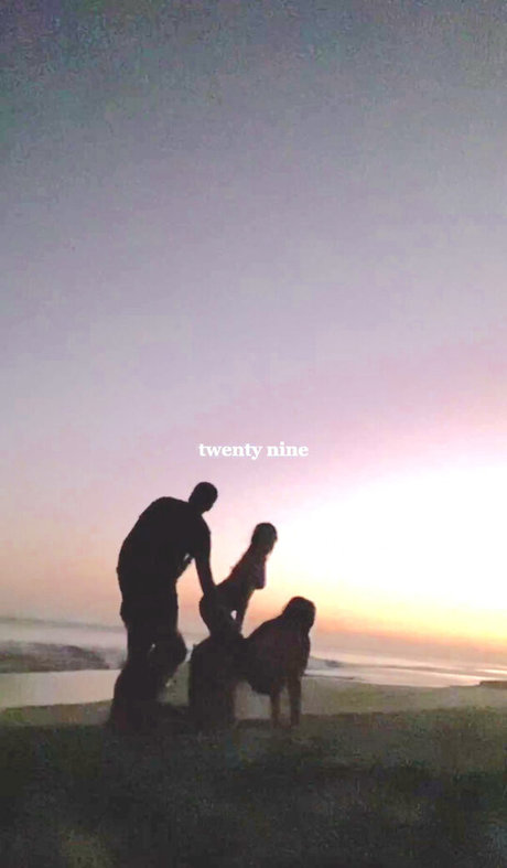 Itzel Lozano modèle xxx collection