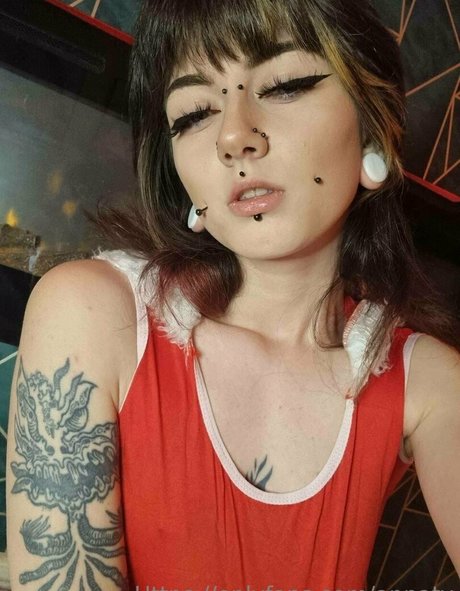 annatv actriz desnuda archivo