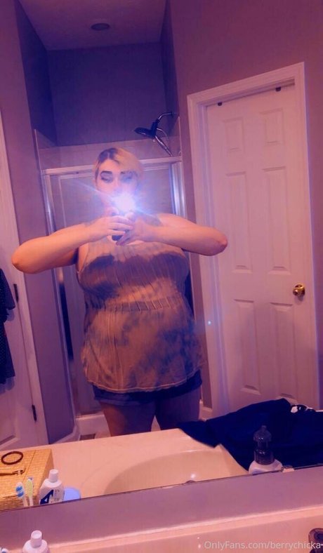 berrychicka actrice hd photos