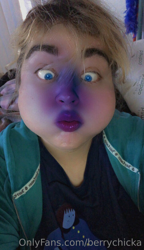berrychicka estrella atractiva fotos
