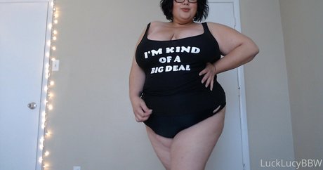 lucklucy estrella porno perfecta fotos