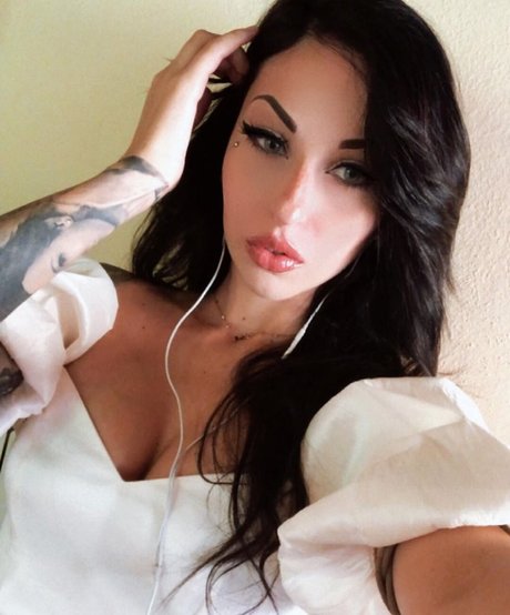 Giada Cristina Bessi actriz atractiva recopilación