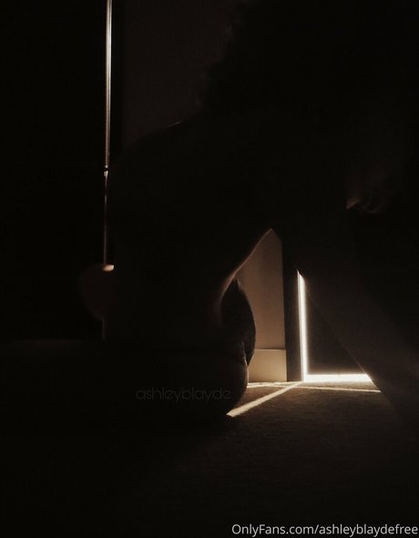ashleyblaydefree modèle chaud photos