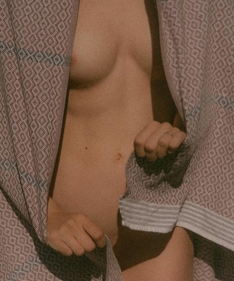 Niki Anson Miniatura