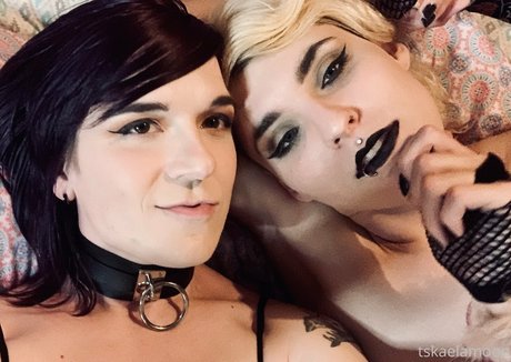 tskaelamoon étoile exclusive archive