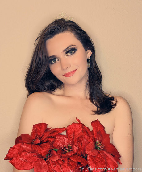 givemeavamoore estrella sexy imágenes