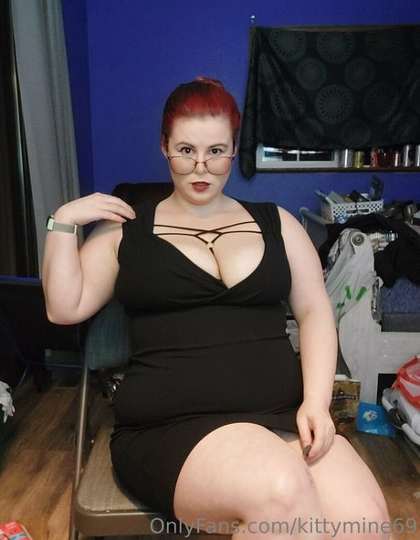 kittymine69 naked pornstar pic