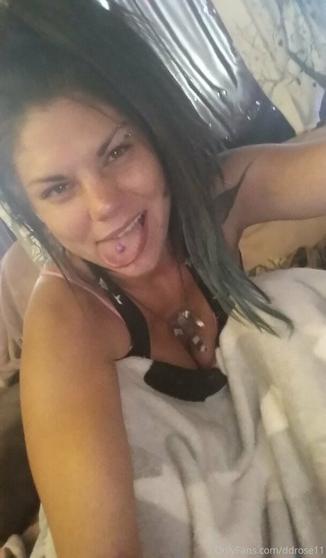 ddrose11 erotic pornstar photo