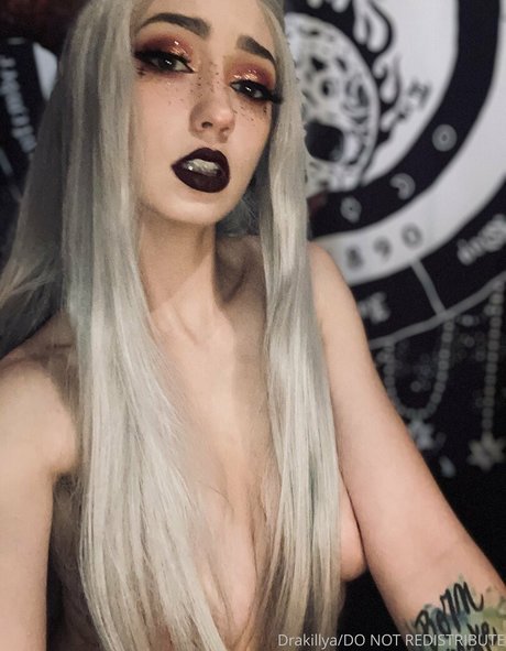 Drakillya étoile adulte archive