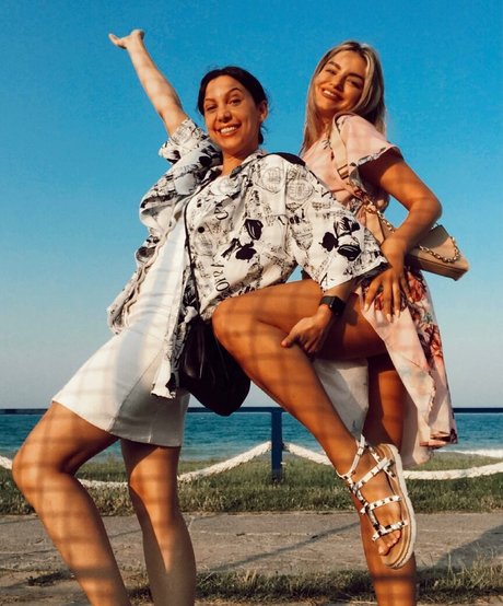 Andreea Ungur sexo estrella porno archivo